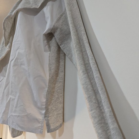 Ontwelfth Grey & White Ruffle Sweater s:L - Picture 7 of 11